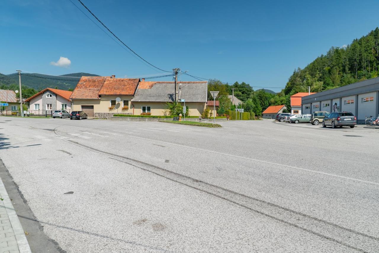 Farma Zelena Ruza Villa Klacno ภายนอก รูปภาพ